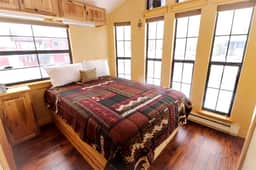 Hideout in the High Rockies 23 - Image 5