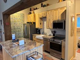 Golden Aspen Retreat 120 - Image 5