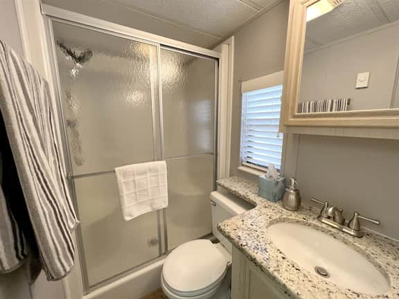 Clubside Cottage Charm 32 - Image 3