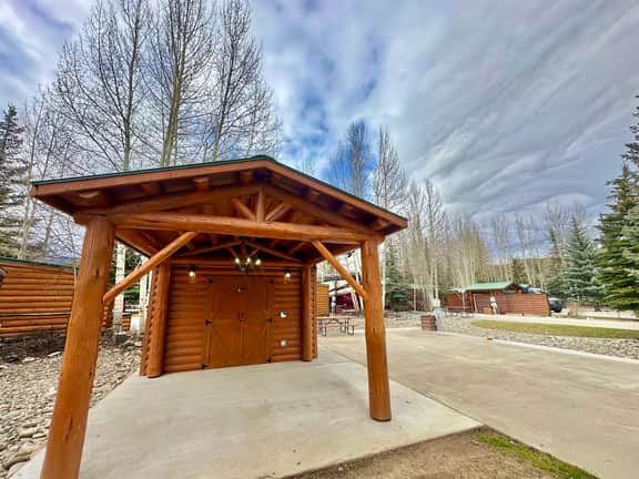 Club Site 253 - Image 4