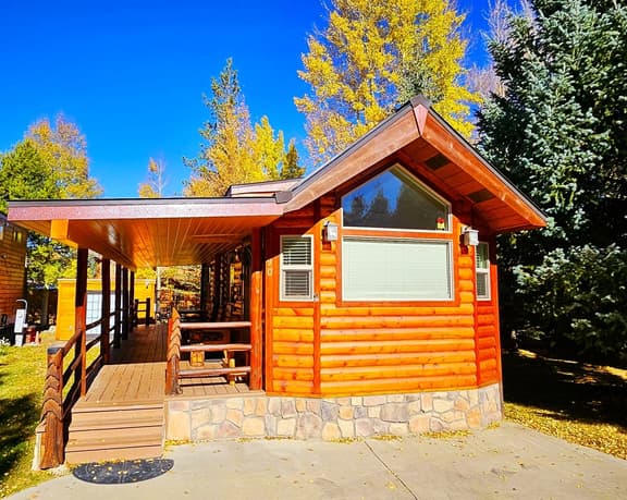 Baby Bear Chalet 90 - Image 1