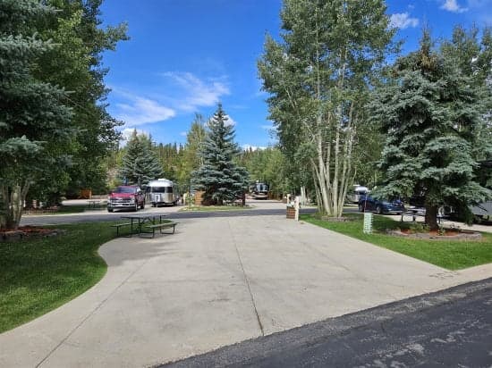 Pull Thru Site 303 - Image 1